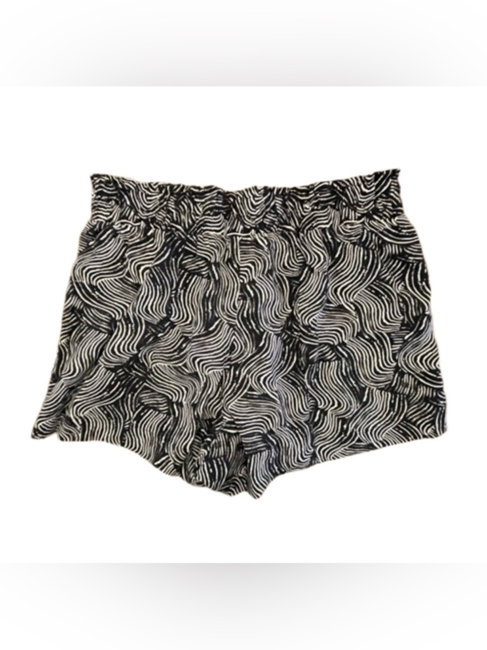 a new day Black and White Wave-Pattern High Waist Shorts
